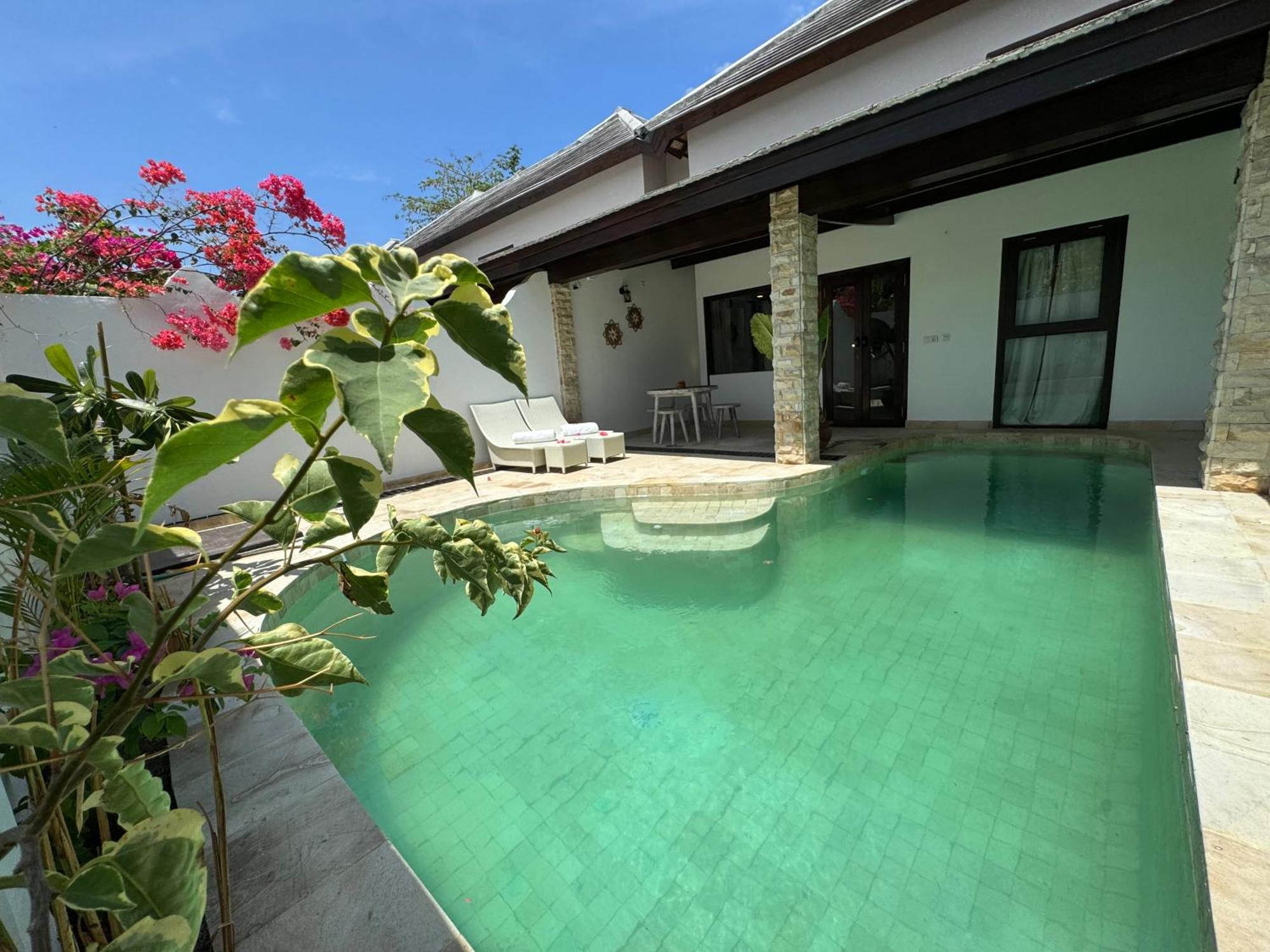Cantika Villa Gili Trawangan Exteriör bild