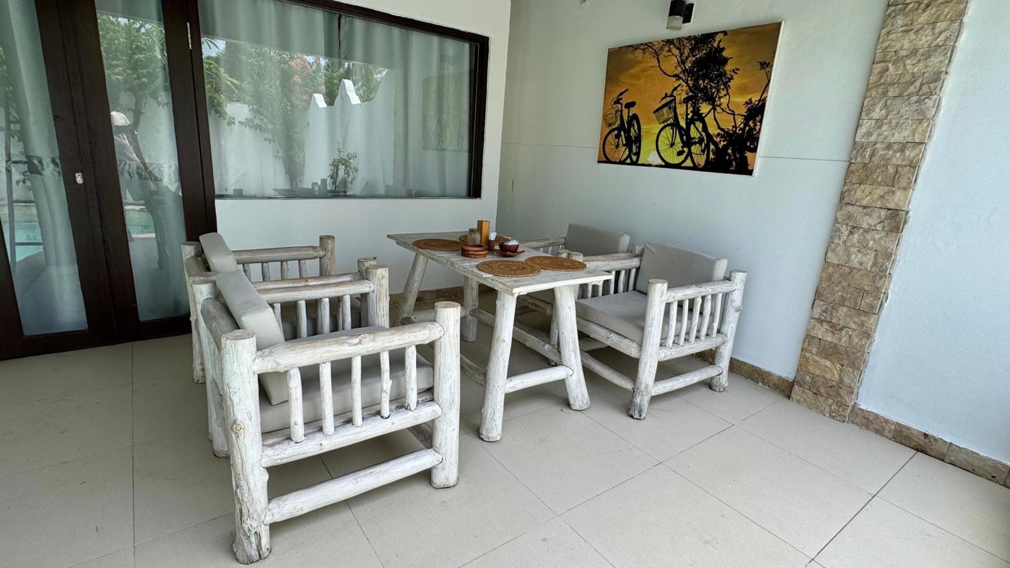 Cantika Villa Gili Trawangan Exteriör bild